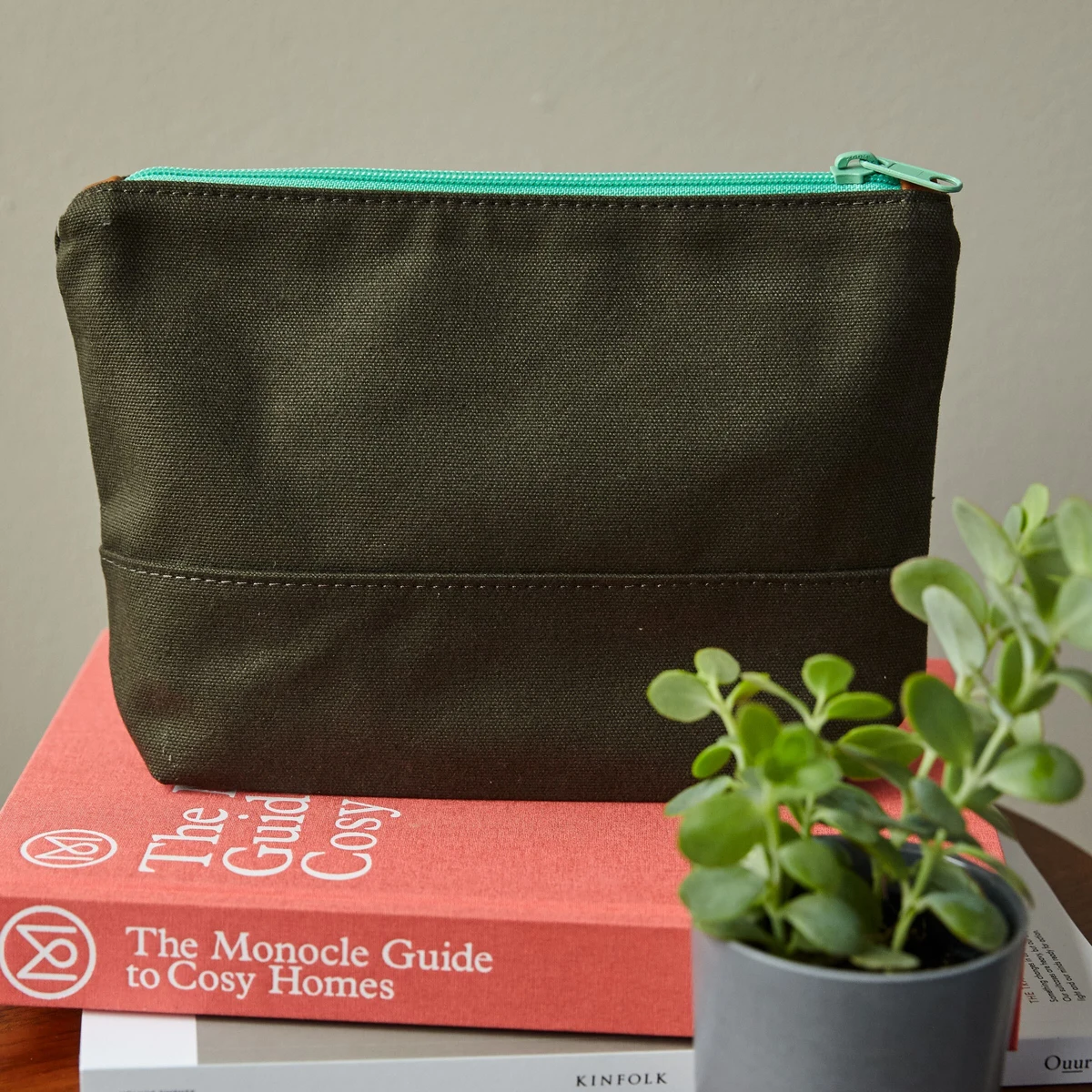 CITY CUT & SEW GADGET POUCH - LARGE 1