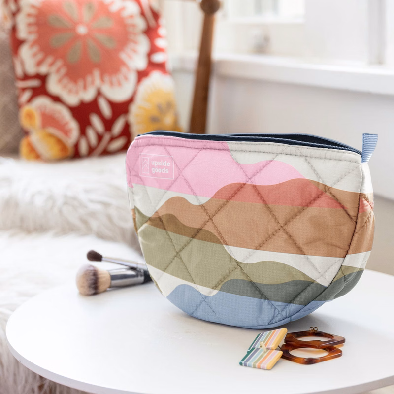 WEDGE POUCH - PUFF PUFF