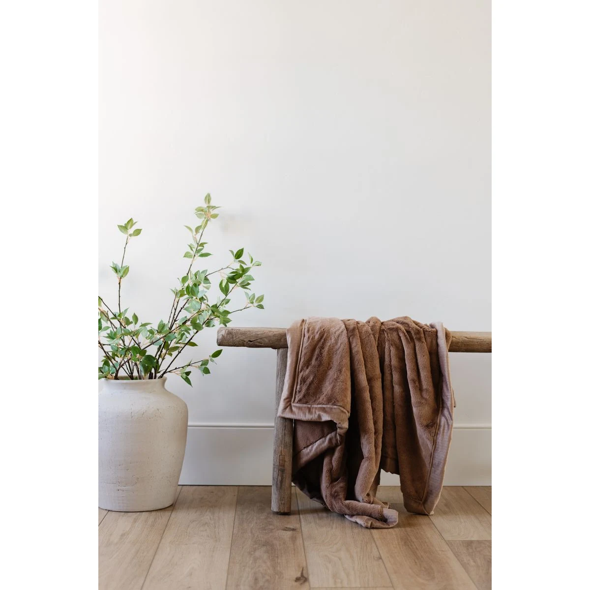 Lush Hazelnut-XL Luxury Blanket (60x80) 1