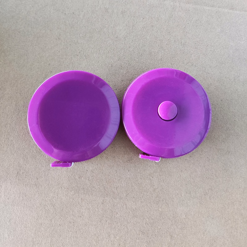 RetractaMeasure Tape