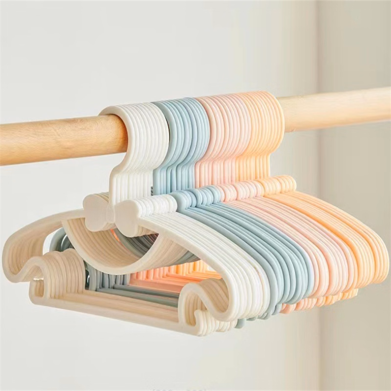 children's clothes hanger