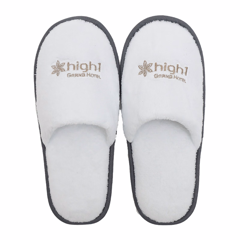 Thicken Coral Velvet Closed Toe Hotel Slipper