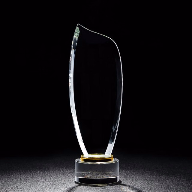 Crystal Trophy A19-140
