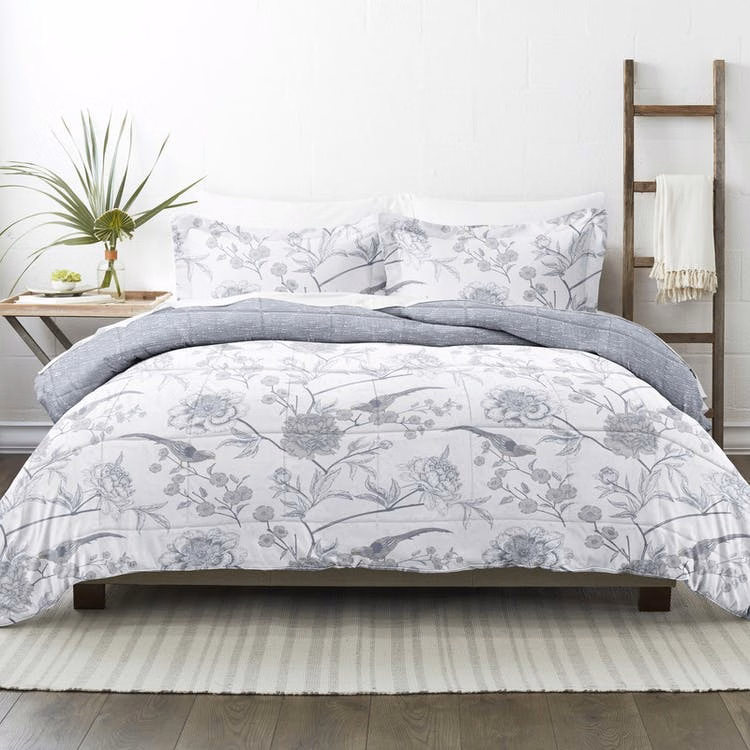 Reversible Comforter Set - Blue Flowers Queen 3 Piece