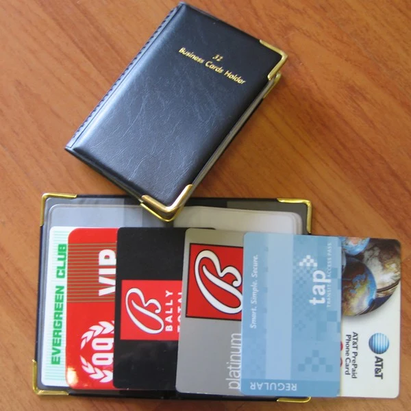 VINYL CREDIT CARD HOLDER 1