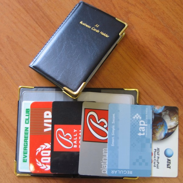 VINYL CREDIT CARD HOLDER