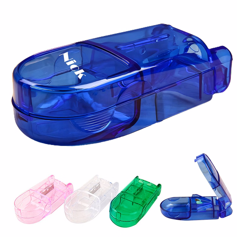 Transparent Cutting Pill Boxes for the Elderly