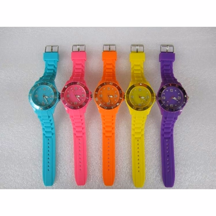 Men's Fashion Silicone Band Sport Watch