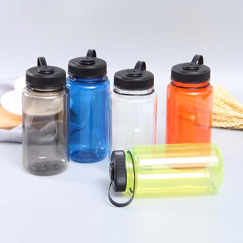 20 oz. BPA free Plastic Water Bottle with Lid