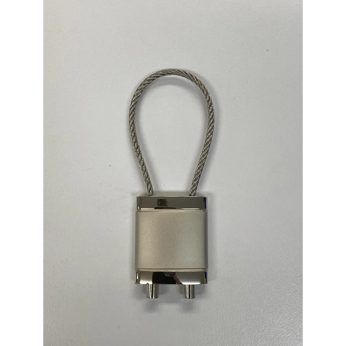 Square Wire Twist Keyring 1