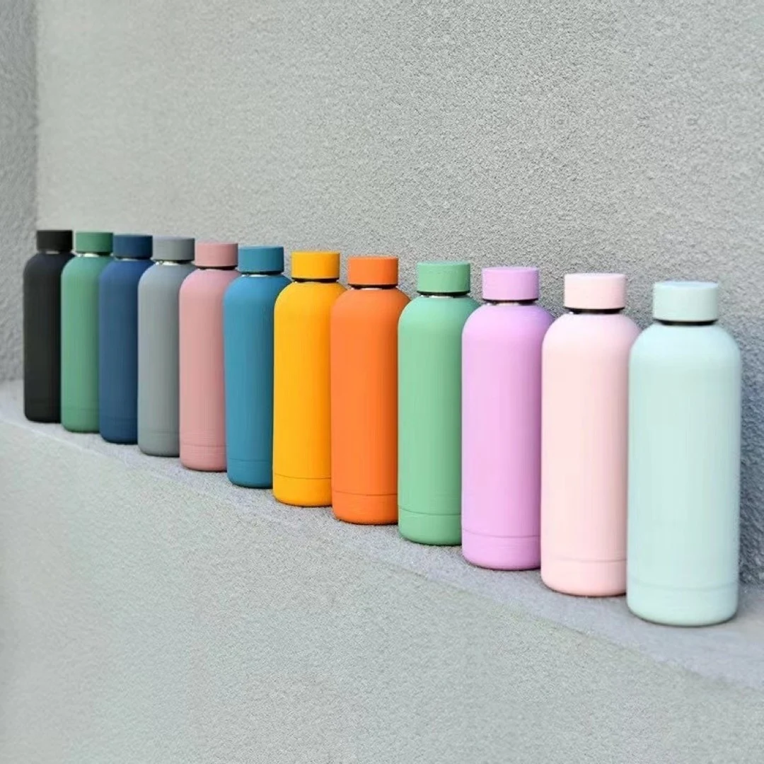 Silicone cover for water bottle 1