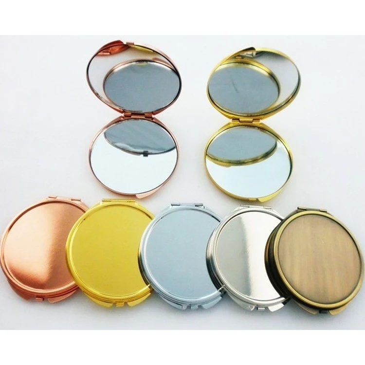 Folding Toiletry Mirror 1