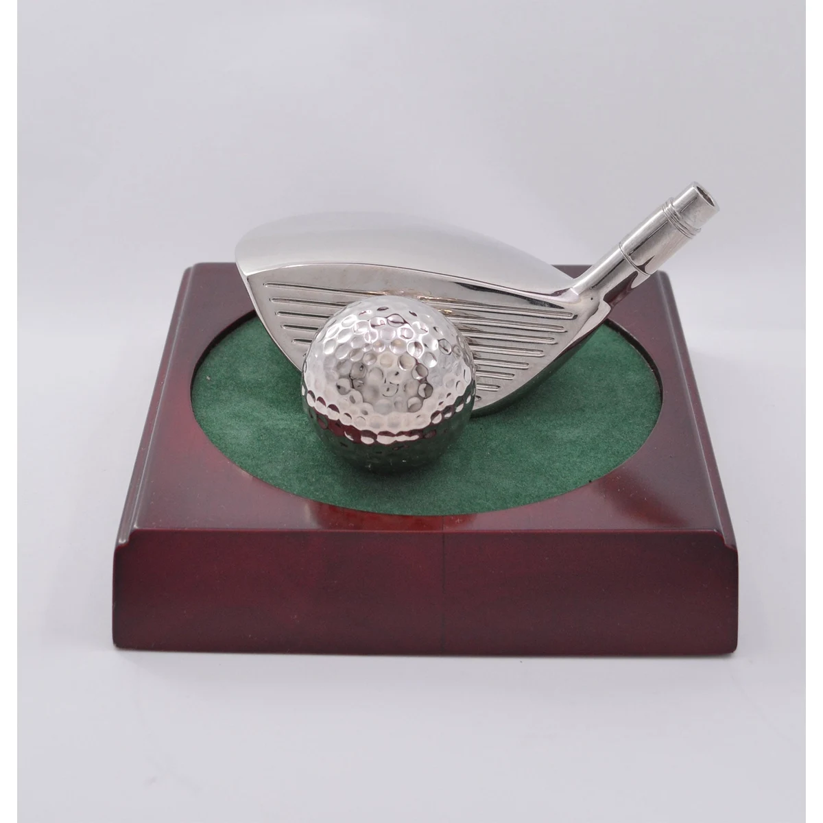 Golf Club Resin 1