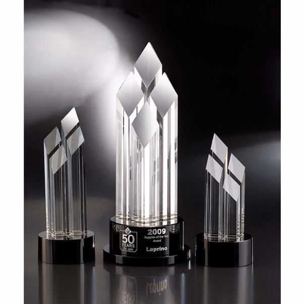 Contemporary Vistas Crystal Pinnacle Award