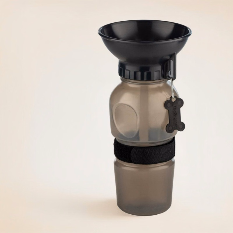 Pet water cup outdoor squeeze-type water dispenser