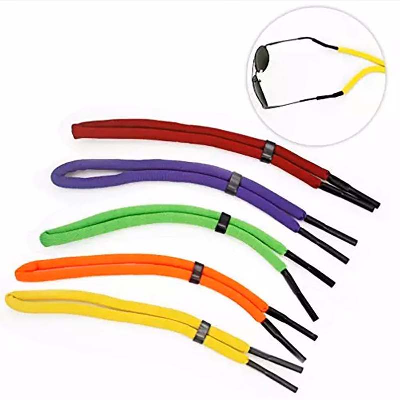 Adjustable Eyewear Retainer