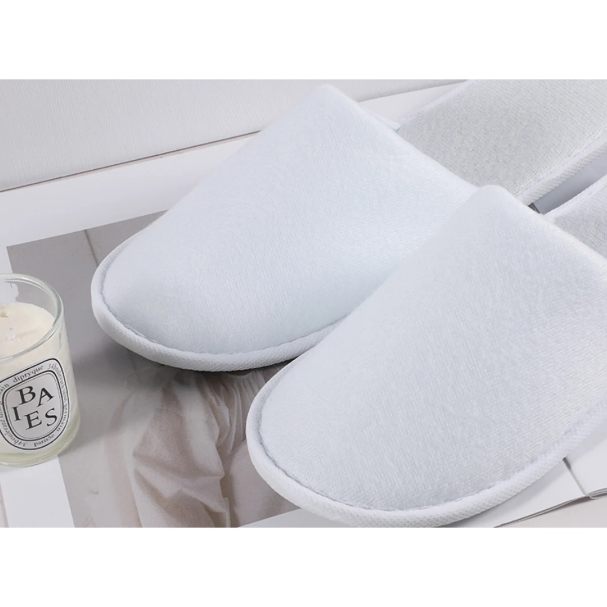 Disposable padded slippers 1
