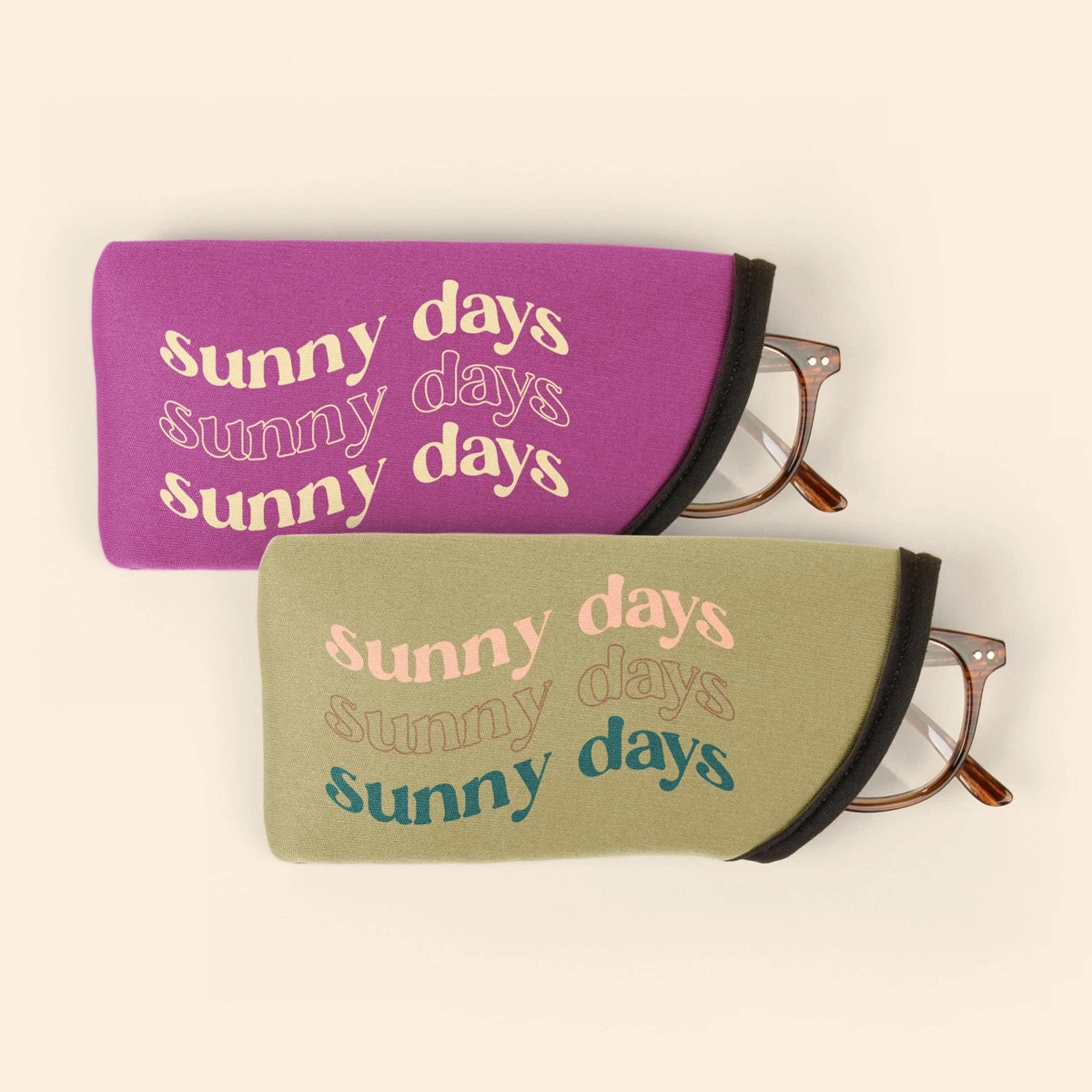 CURVED EYEGLASS SLEEVE 1