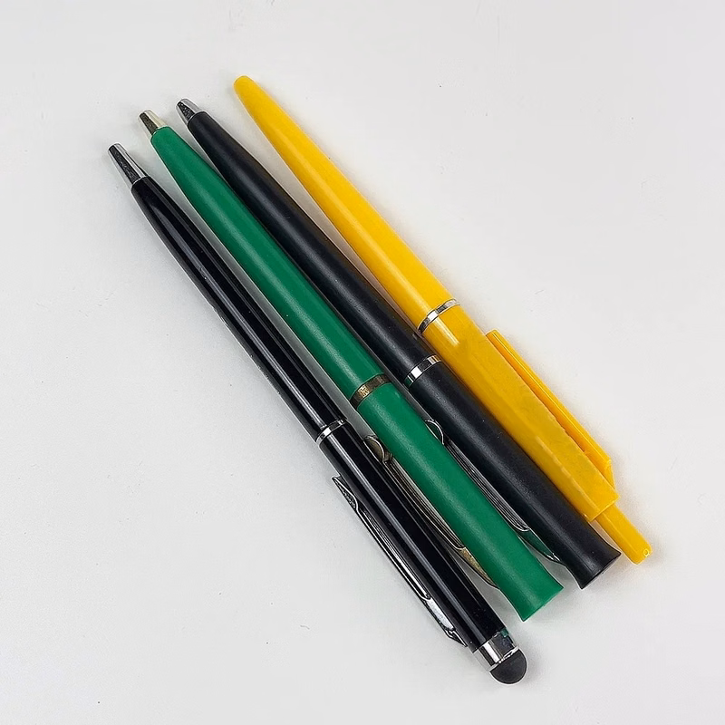 Plastic Pen With Custom Logo
