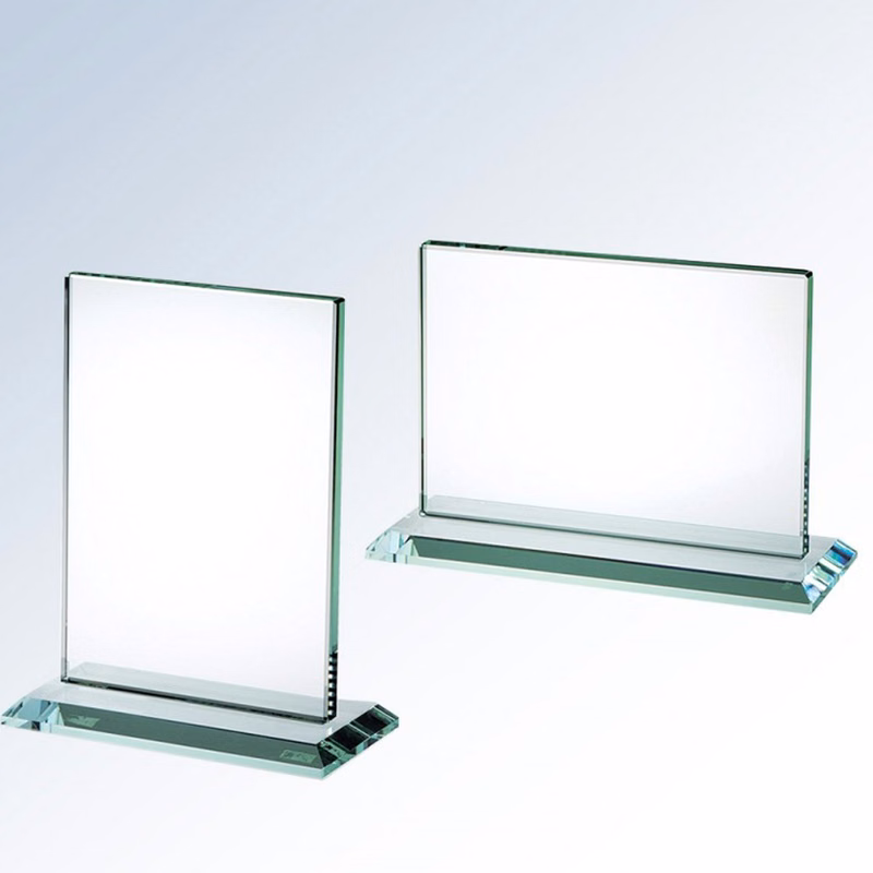 1/2" VERTICAL PLAQUE W/ BASE (LARGE)