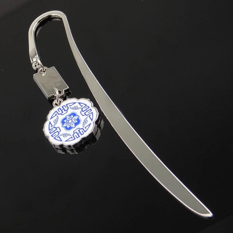Blue and white porcelain bookmark 1