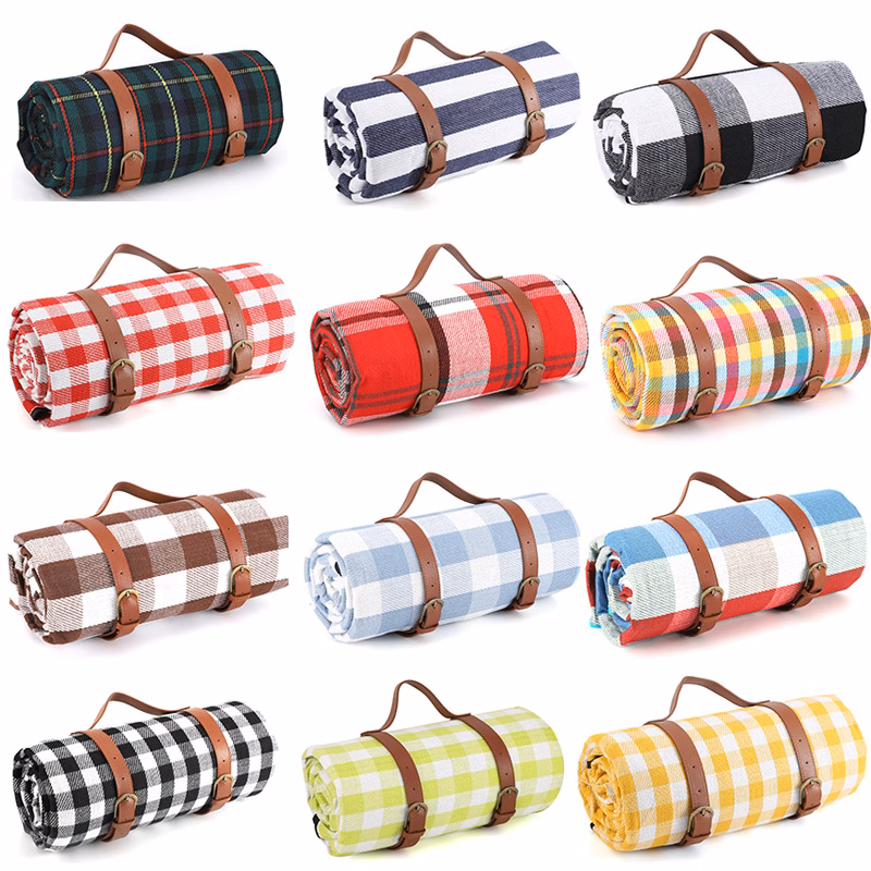 Outdoor Blanket for 6 to 8 Adults
