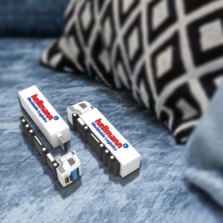 Tractor Trailer USB-16GB 1
