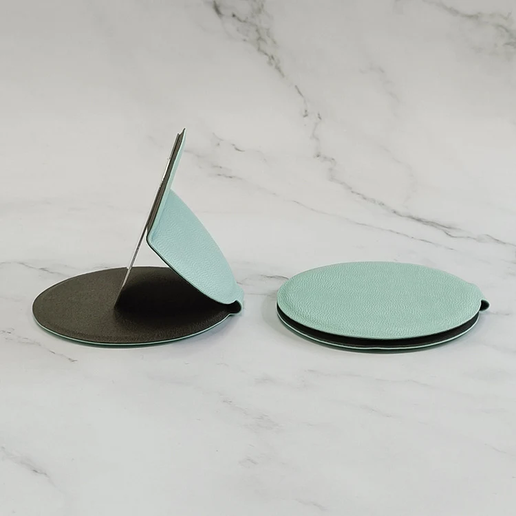 Portable and unbreakable mirror 1