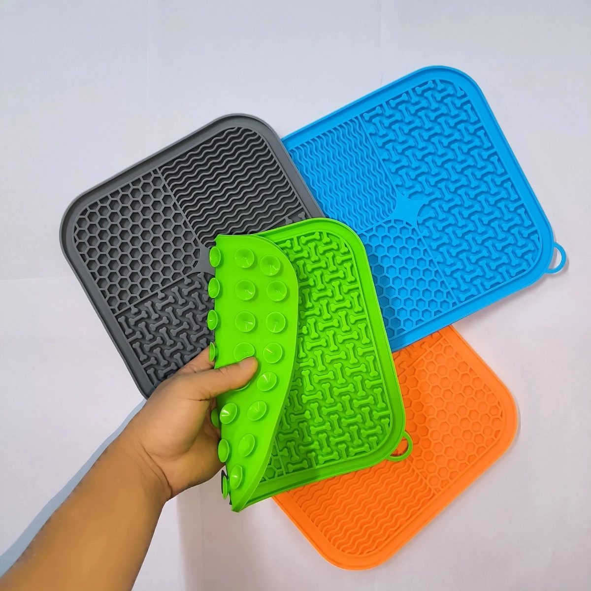 Dog Lick Pad Slow Feeder 1