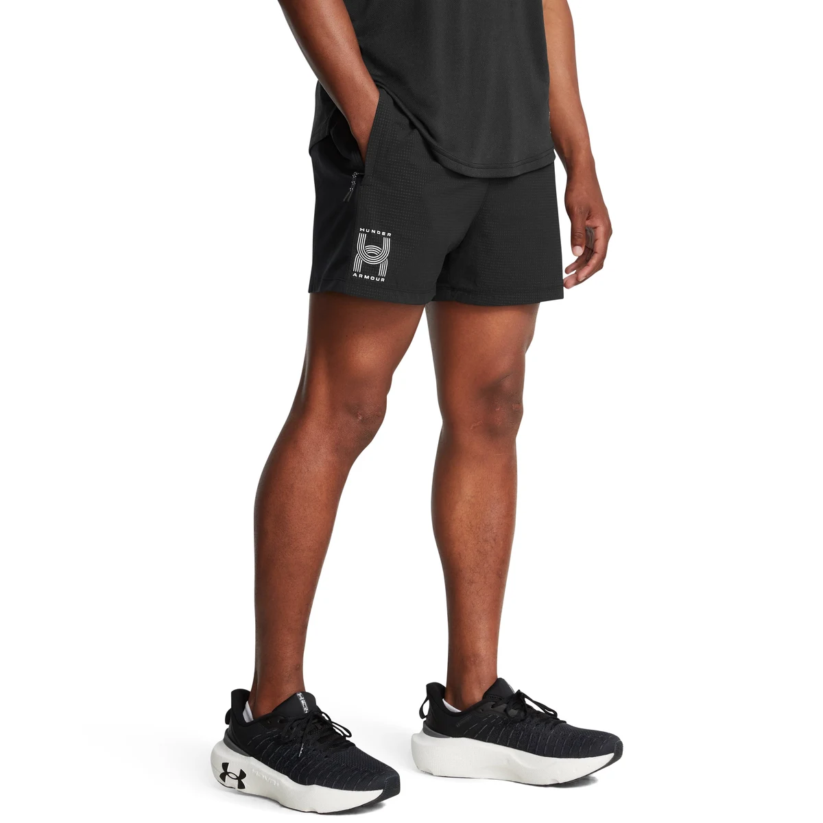 UA Launch Men's 4 Shorts 1