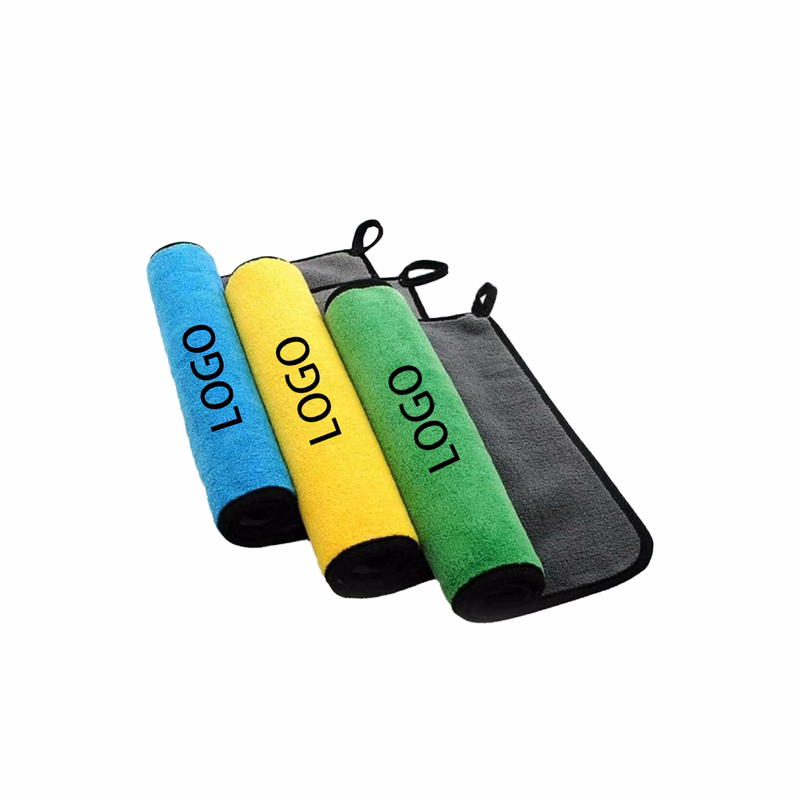 MOQ 20 Multifunctional Coral Velvet Car Wash Towel With Key Chain