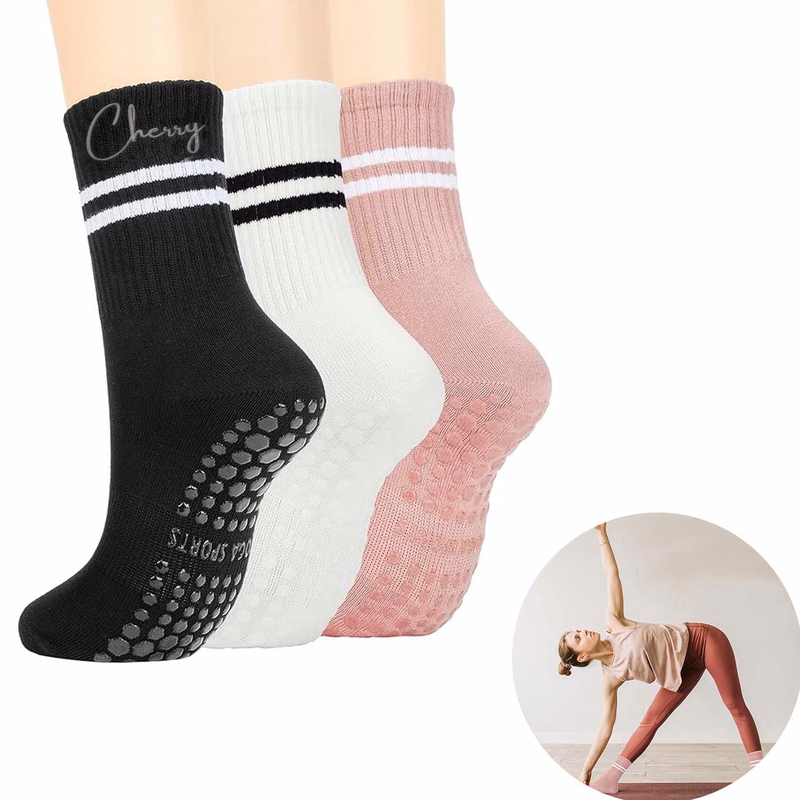 Pilates Socks with Anti-Slip Grips for Women