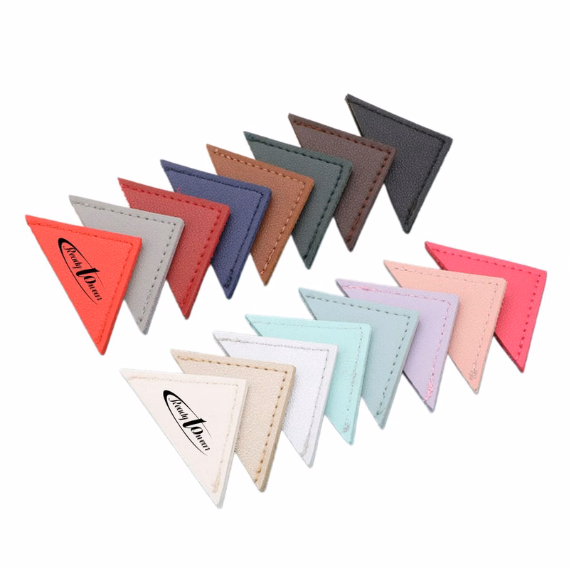 Elegant Triangle Leather Bookmark?CPremium Reading Accessory