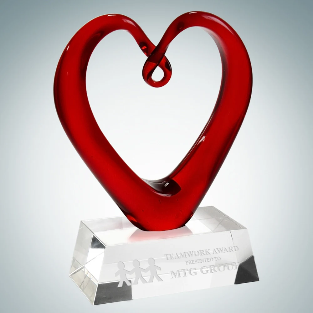 RED HAND BLOWN ART GLASS AWARD ON CLEAR BASE 1