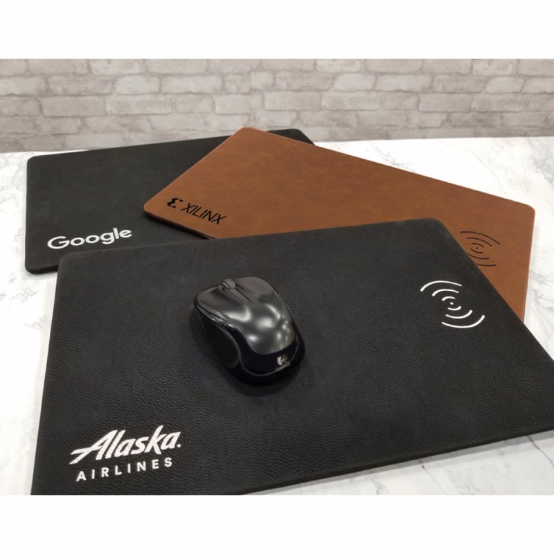 Chi-Charge Mouse Pad
