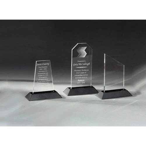Peak, Clipped, Or Prism Acrylic Award 1