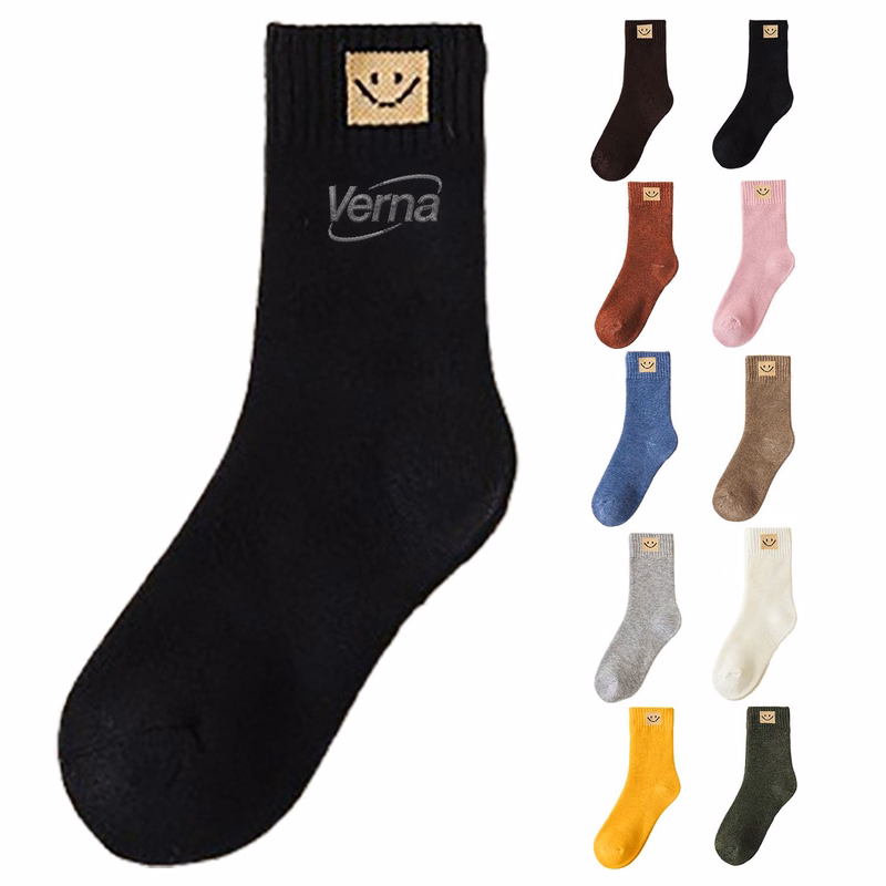 Smiley Design Breathable Polyester Crew Sock