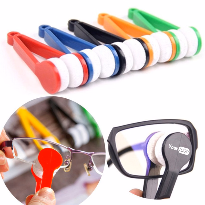 Plastic Double-Sided Portable Glasses Cleaner ?C Quick And Effective Lens Care