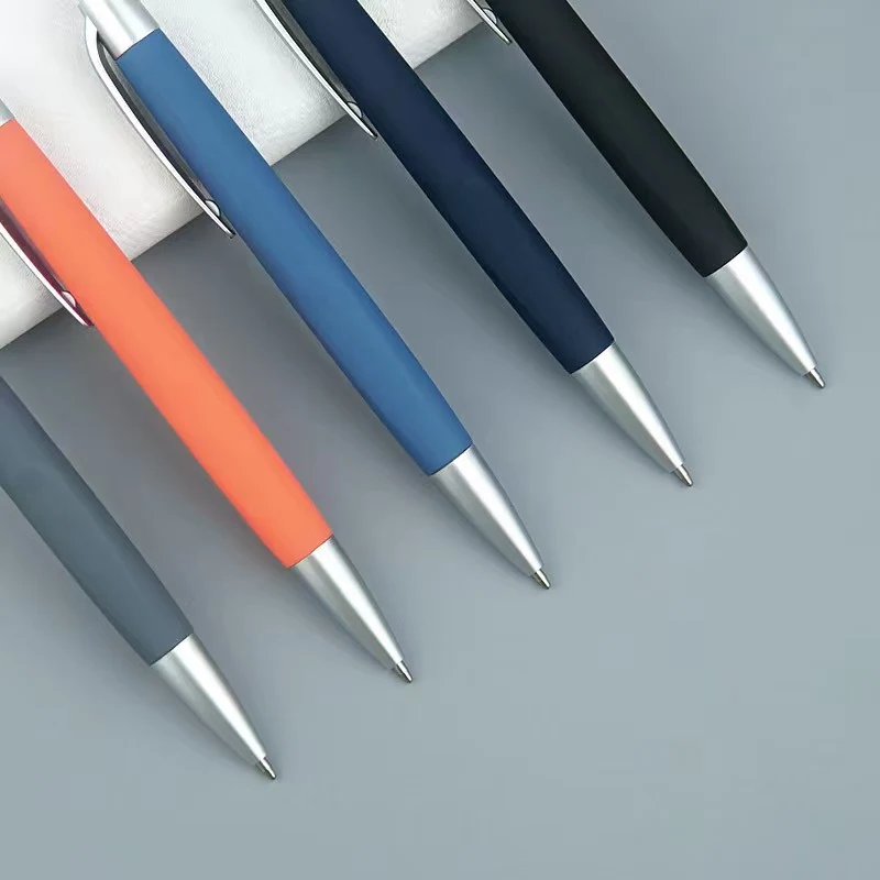 Customizable Rollerball Pen 1