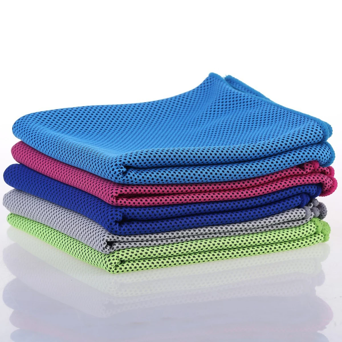 Cooling Ice Towel With Carabiners 1
