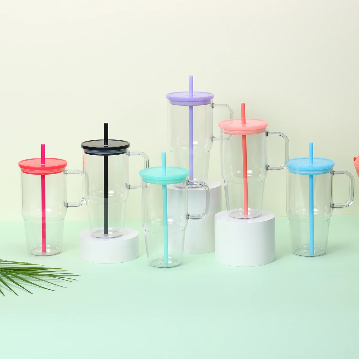 20oz Plastic Tumblers with Handle 1