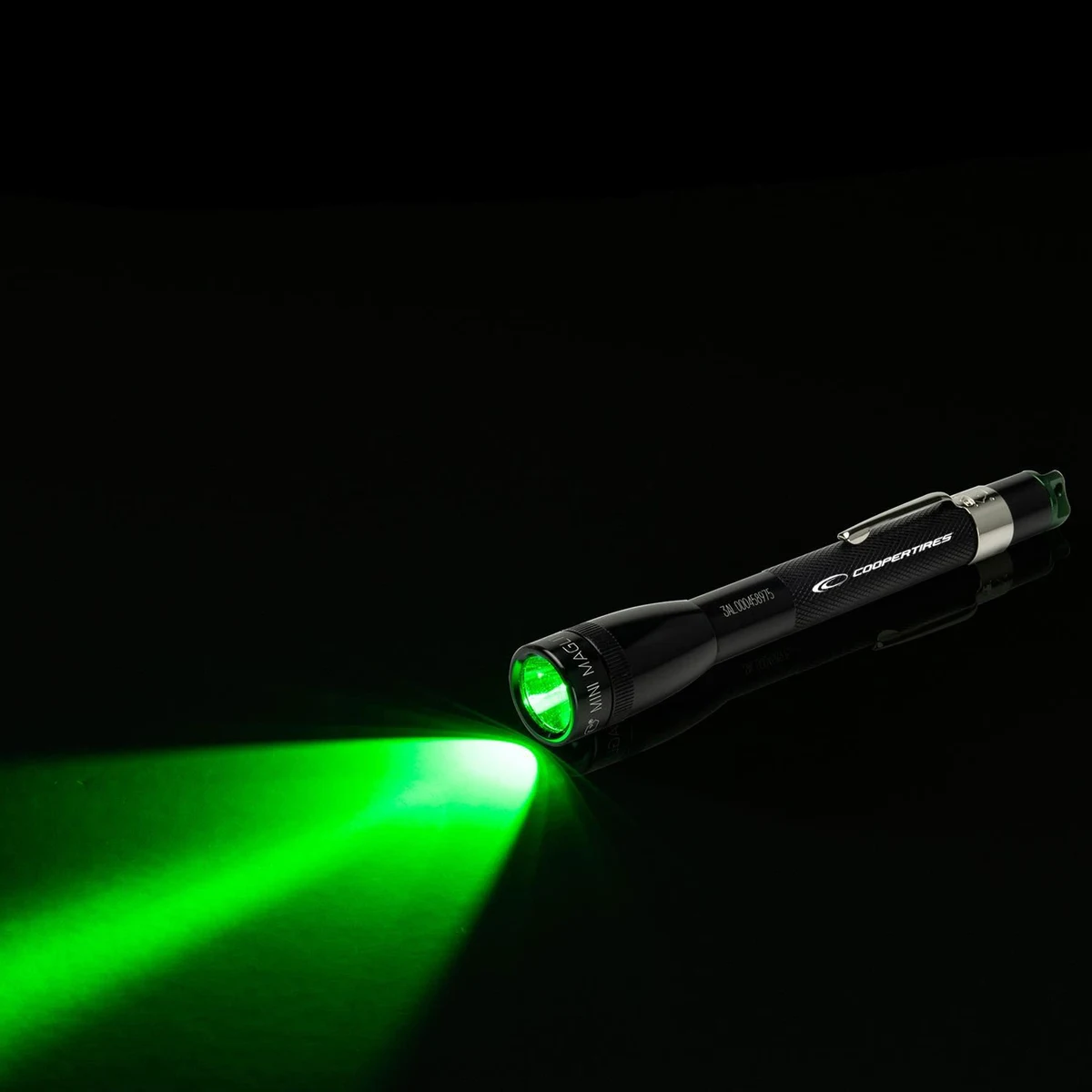 "AAA" Mini Maglite® LED Spectrum - Green 1