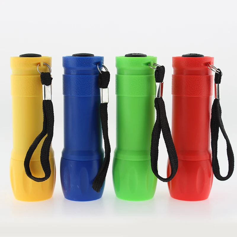 9-Led Mini Flashlight With Batteries 1