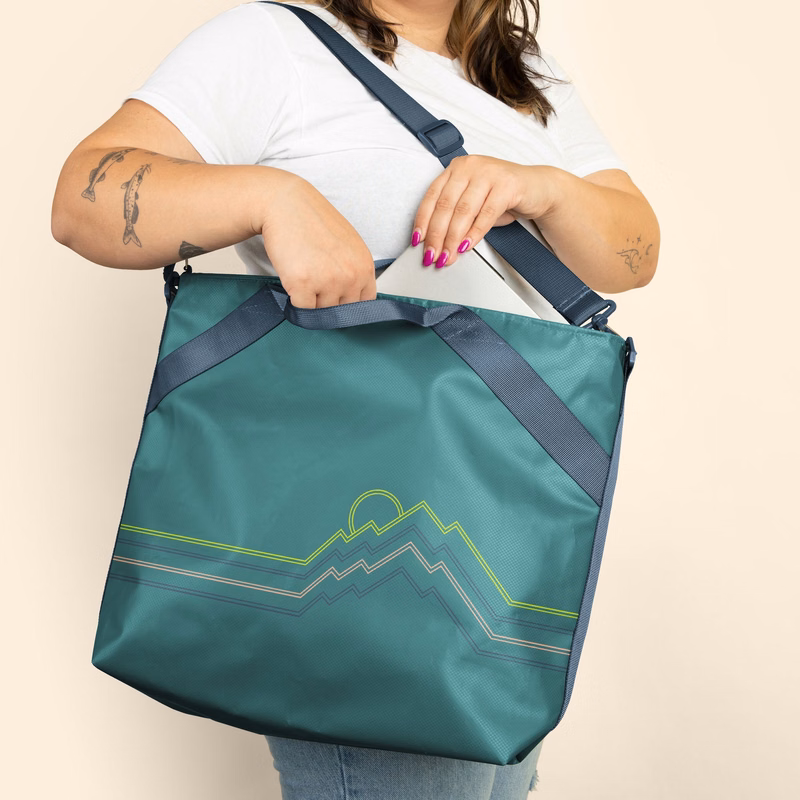 COMMUTER - TARPAULIN 4CP SS ONE LOCATION IMPRINT