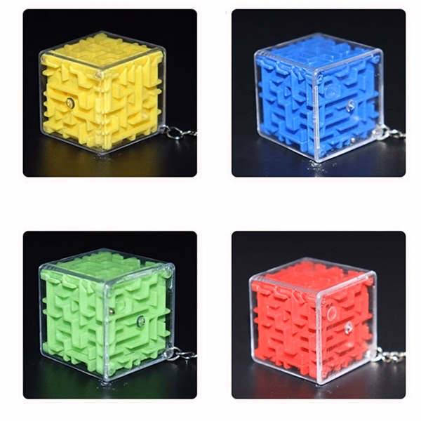 Small Maze Puzzle Box Keychain