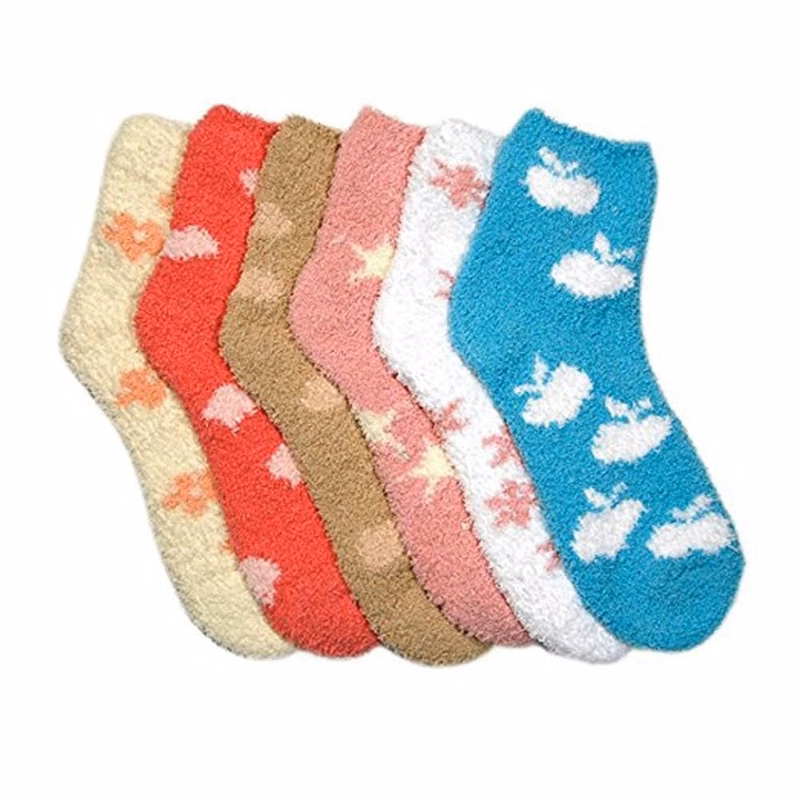 Fuzzy Slipper Socks - Winter Print Size 9-11