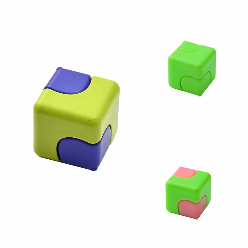 MOQ100 Transformable Toy Spinner