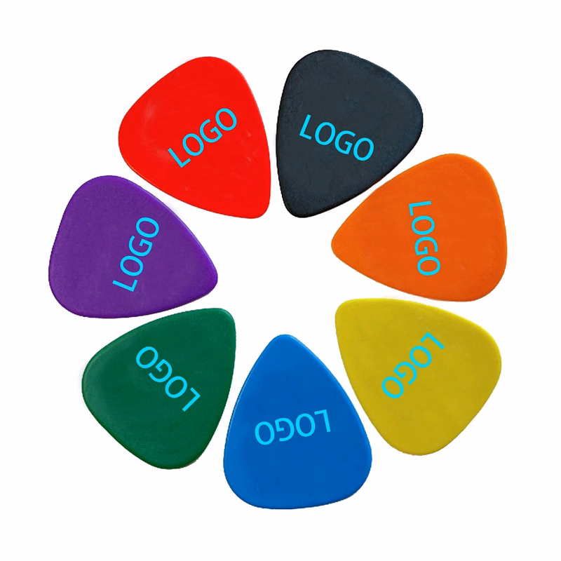 Classic Smooth Celluloid Guitar Pick