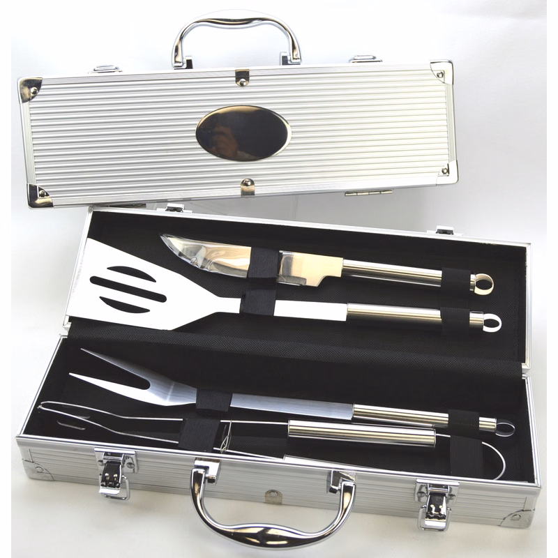 4 Pieces BBQ Tool Set in Aluminum Case