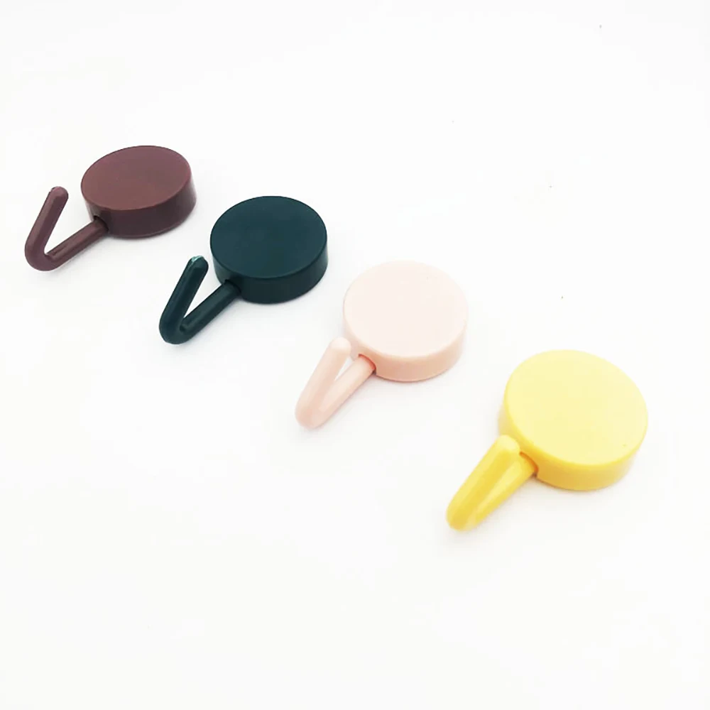 Strong adhesive hook 1
